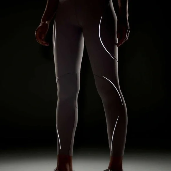 Lululemon Base Pace High Rise Reflective Tight - Picture 2 of 9